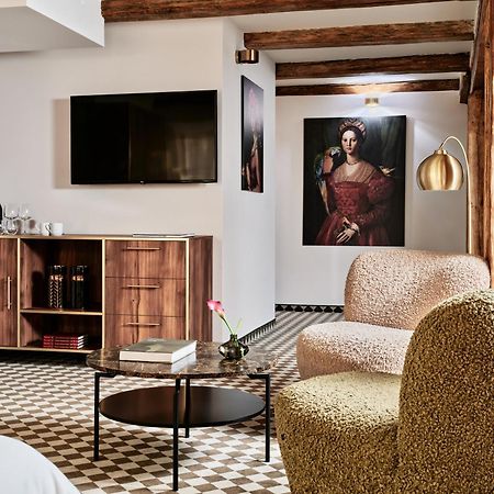Hotel Pietryna Лодзь Екстер'єр фото