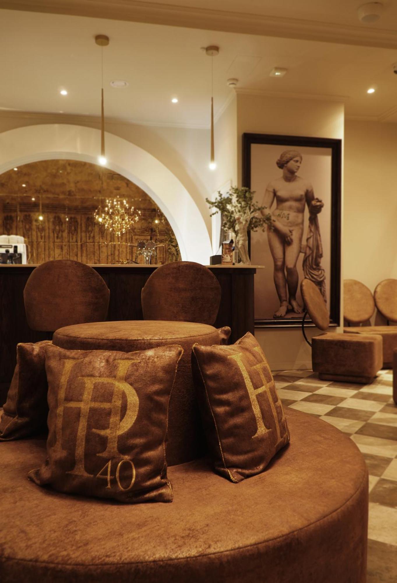 Hotel Pietryna Лодзь Екстер'єр фото