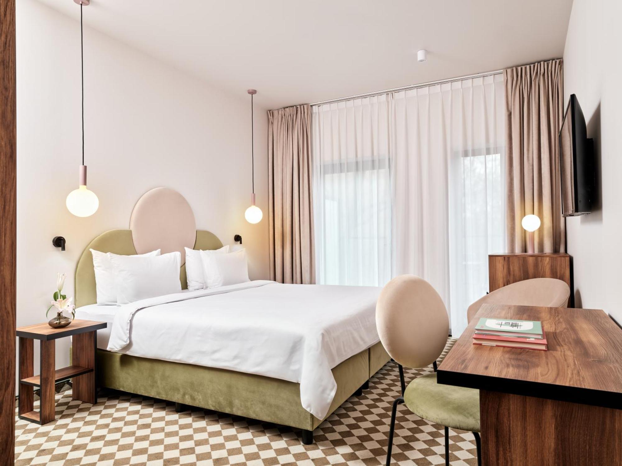 Hotel Pietryna Лодзь Екстер'єр фото